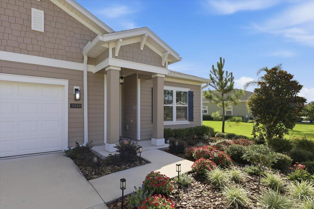 2110 RAGLAN CIR — photo 3
