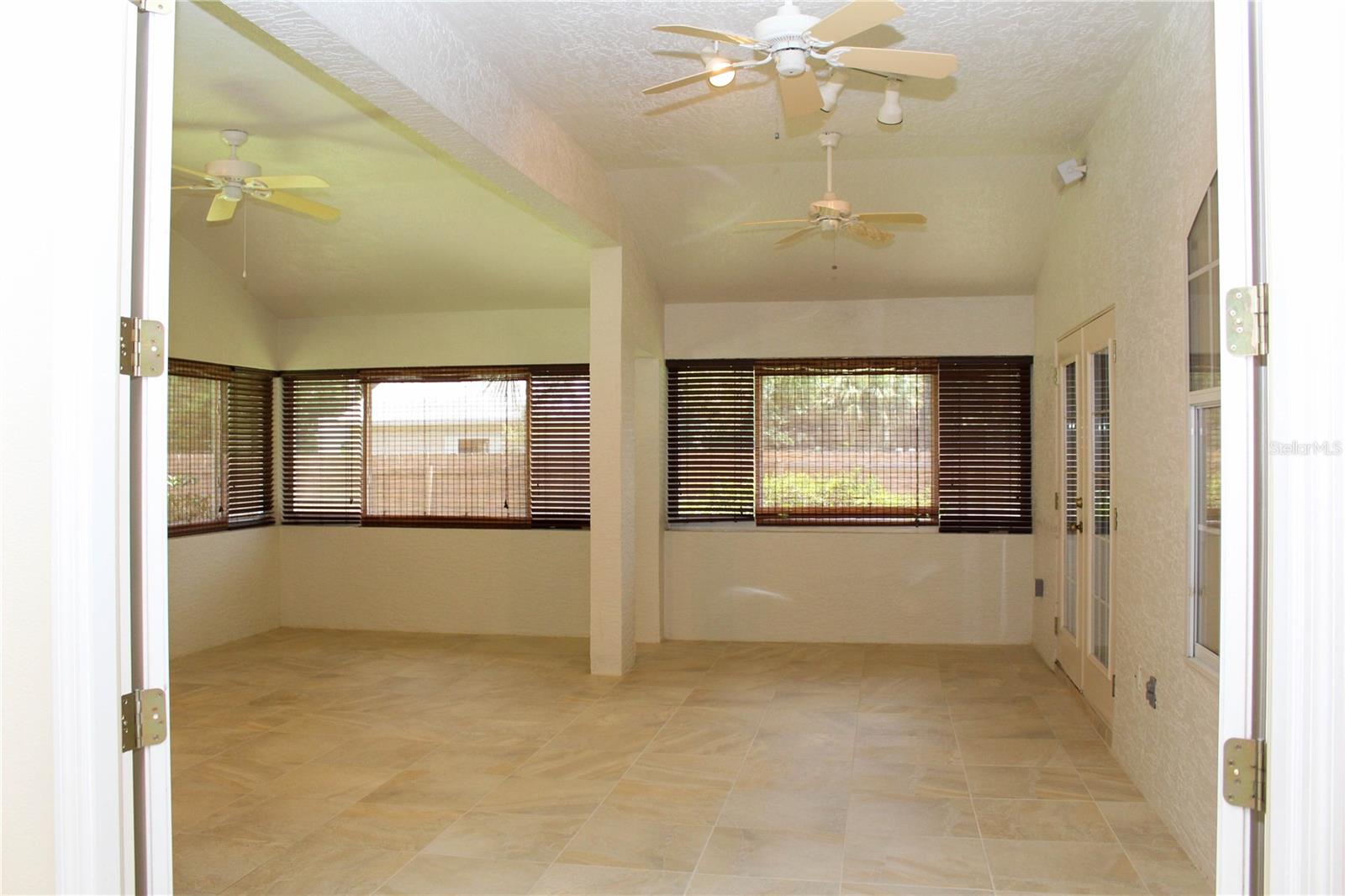 751 CALLE GRANDE ST — photo 4