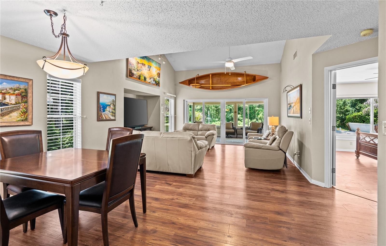 254 GLENBRIAR CIR — photo 11