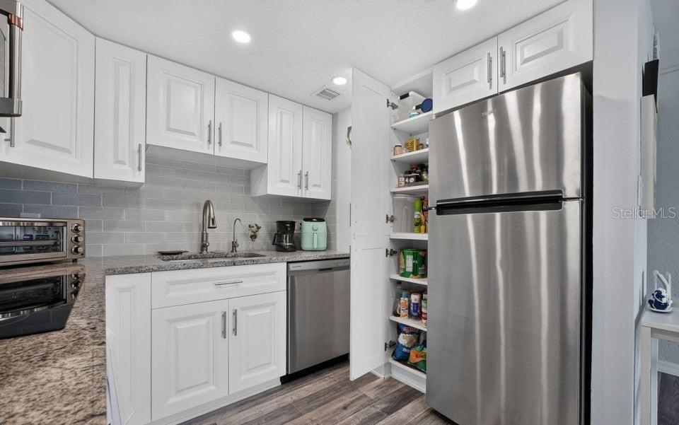 2700 OCEAN SHORE BLVD #208 — photo 12
