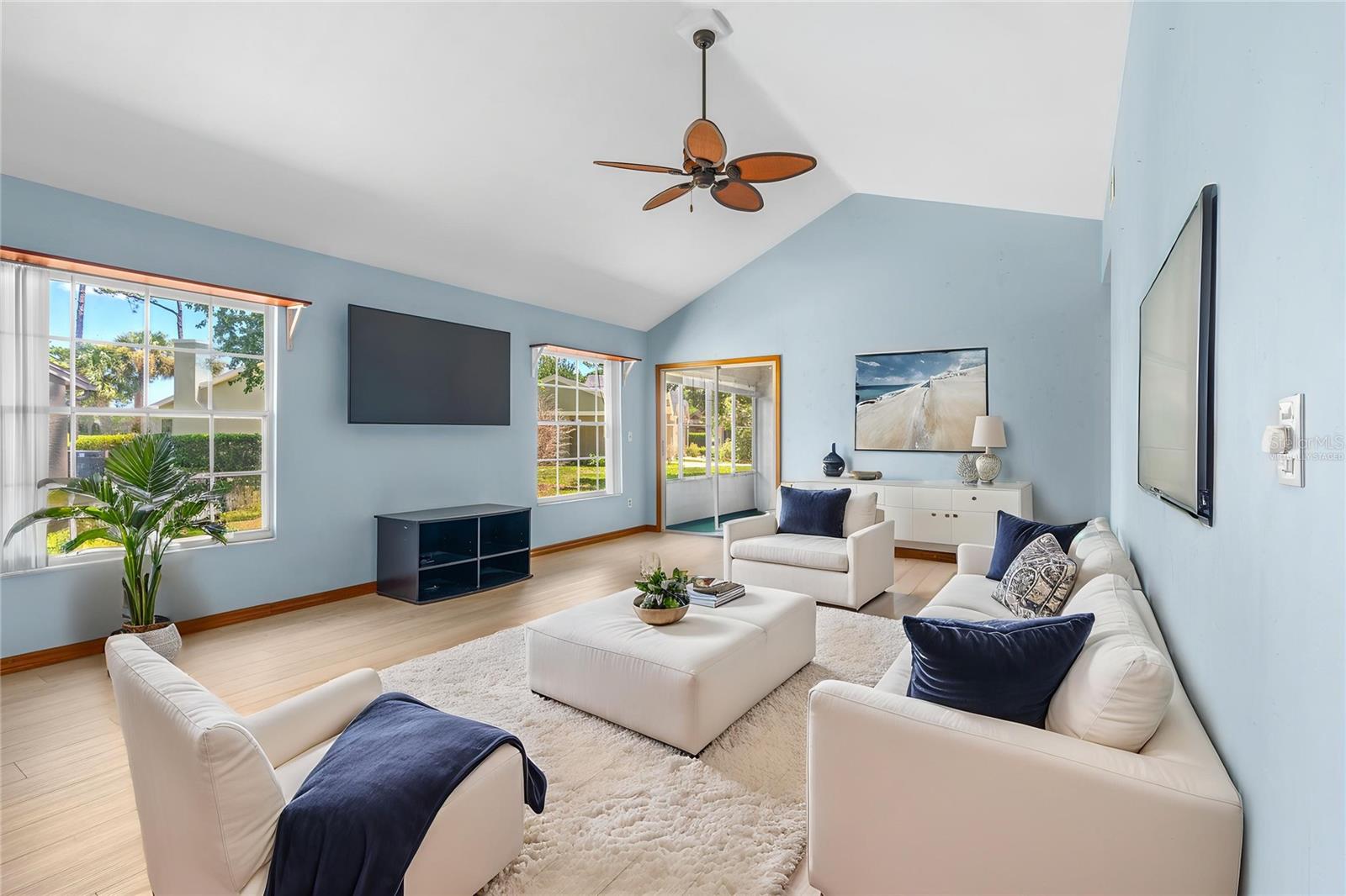 104 SHOAL CREEK CIR — photo 2