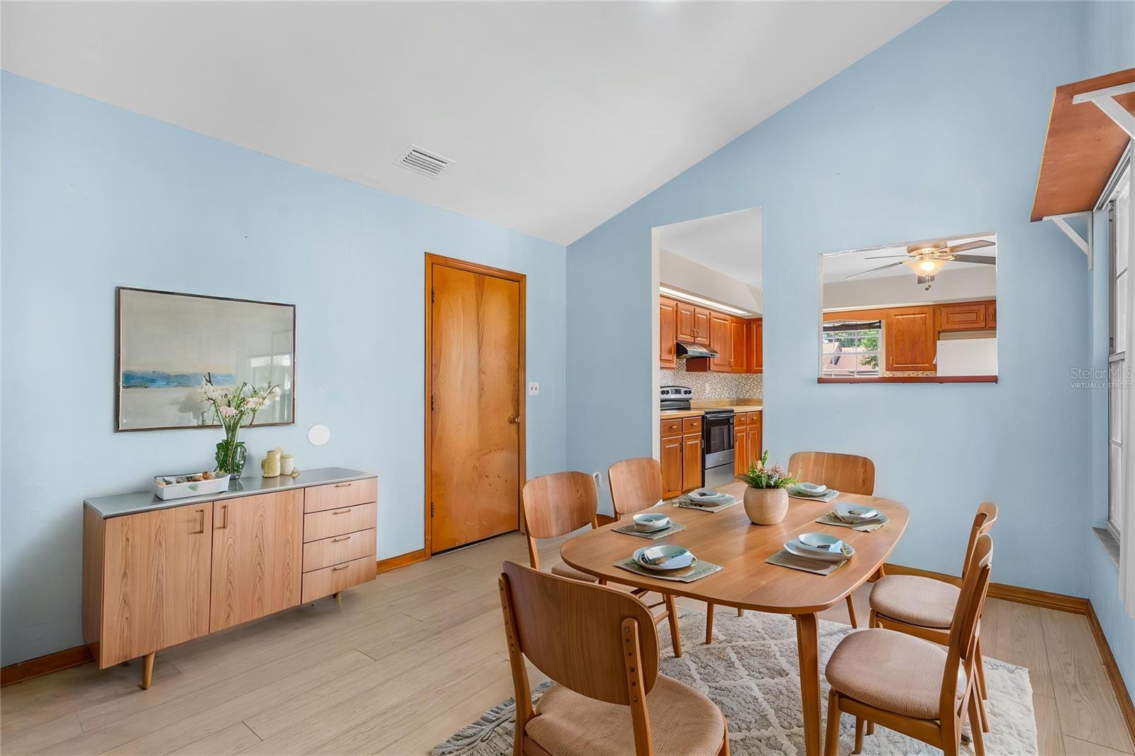 104 SHOAL CREEK CIR — photo 5