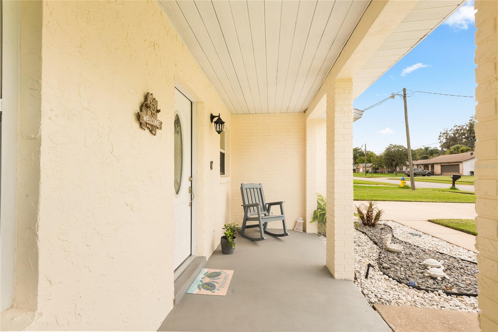 38 LAUREL OAKS CIR — photo 3