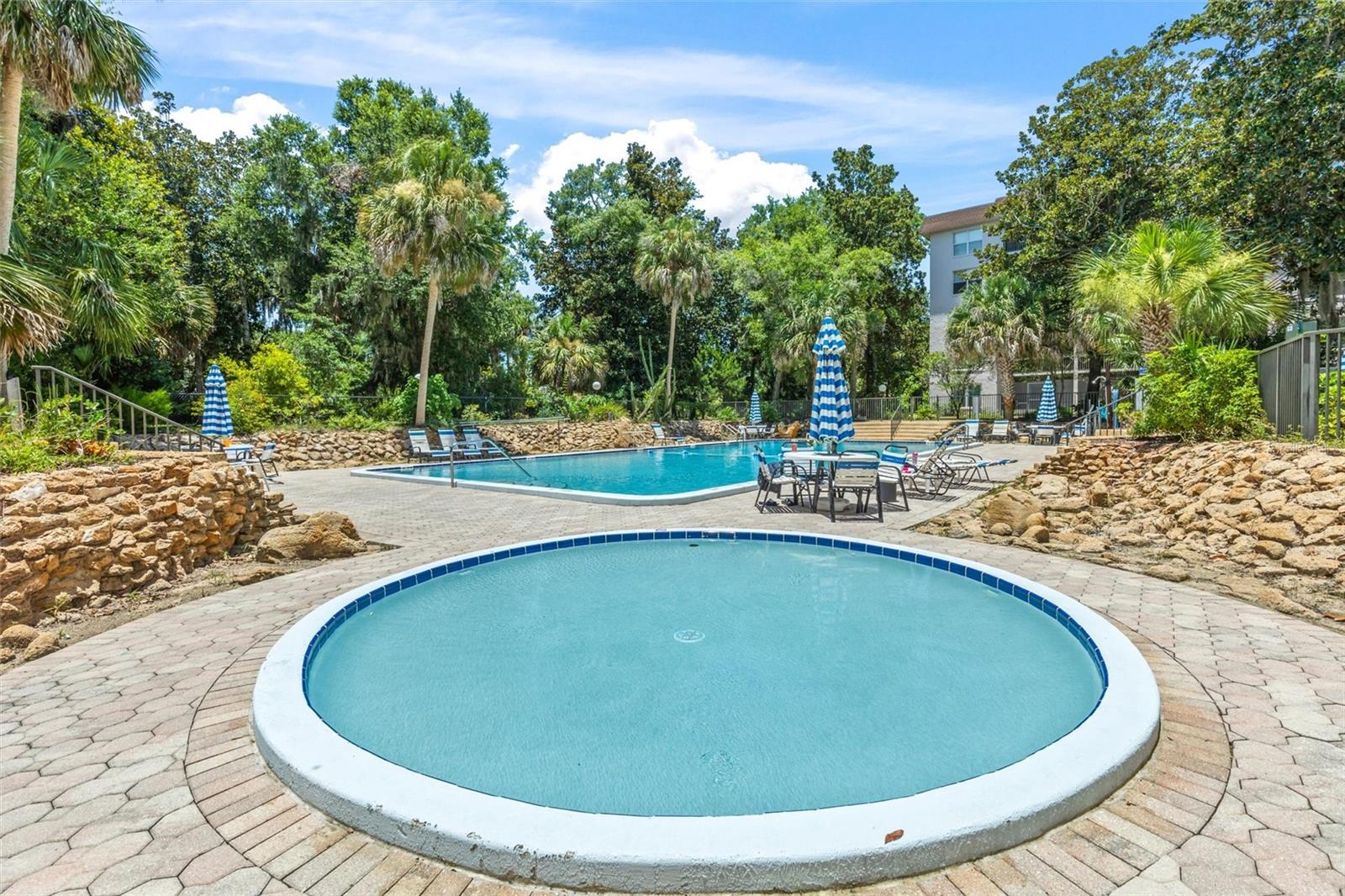 640 N NOVA RD #209 — photo 4