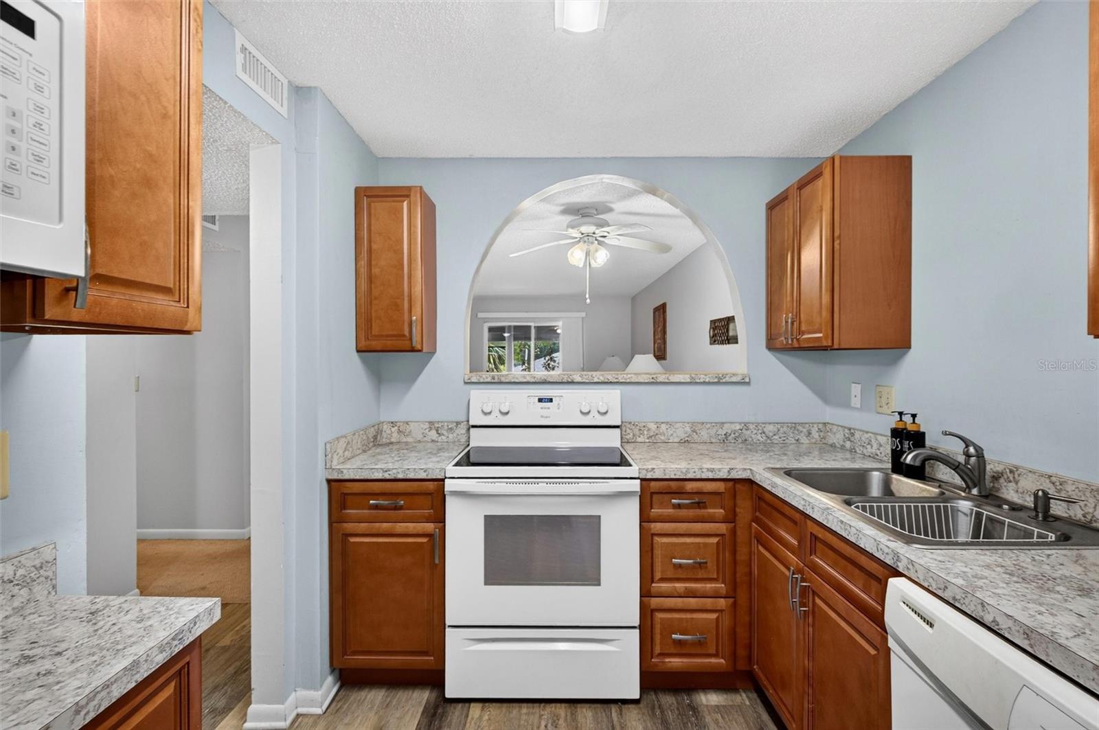 640 N NOVA RD #209 — photo 7