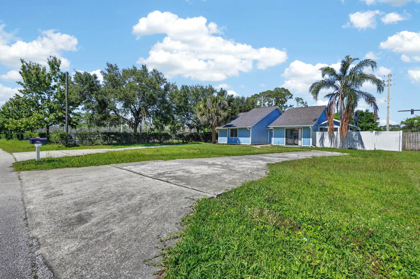 58 BRADMORE LN #A — photo 4