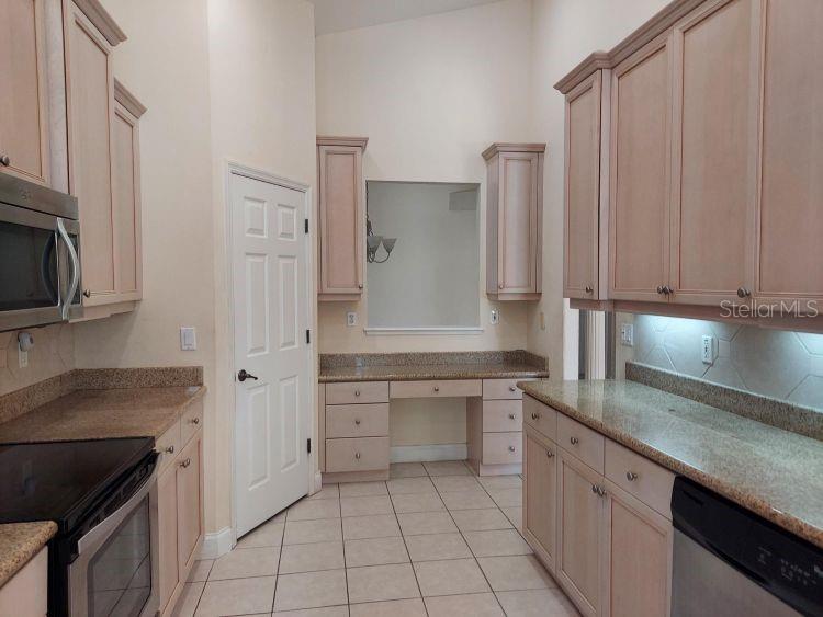 10 VILLAGE VIEW WAY — photo 6