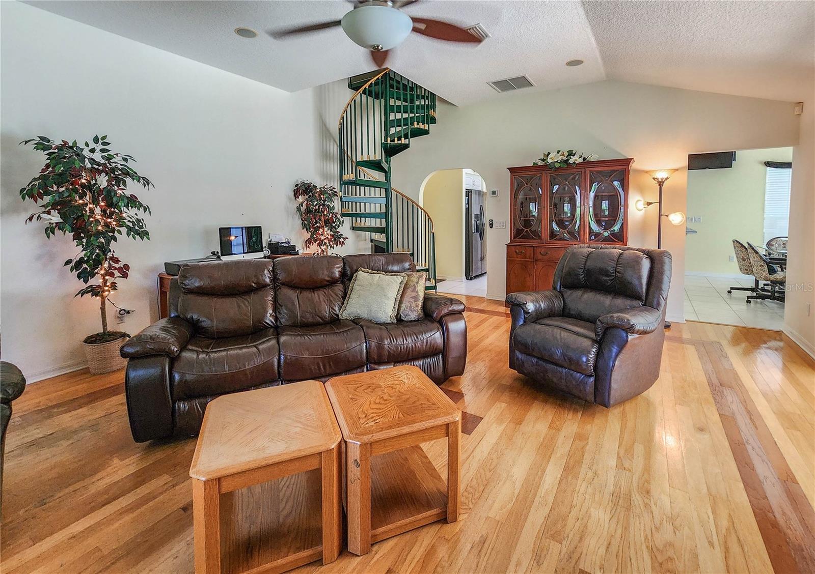 1308 WICKLOW LN — photo 11