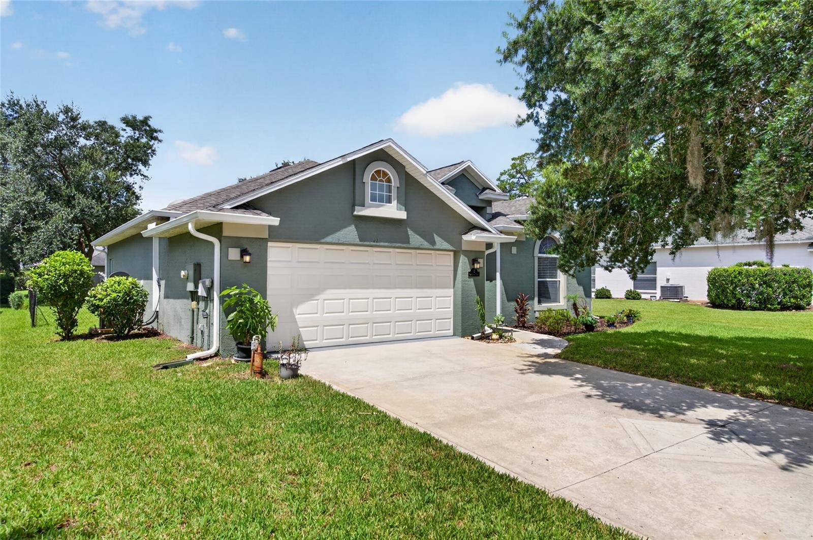 12 OLD CREEK CIR