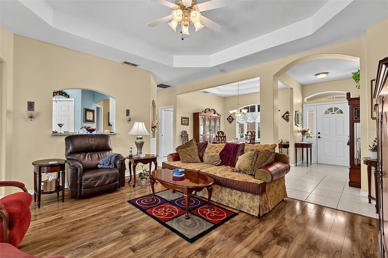 4 EHRLING LN — photo 12