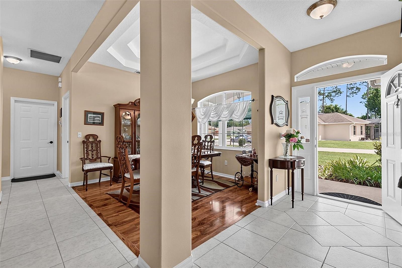4 EHRLING LN — photo 9