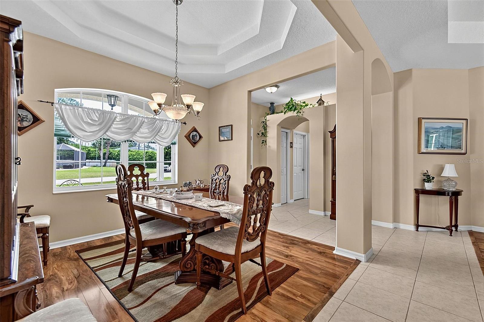 4 EHRLING LN — photo 10