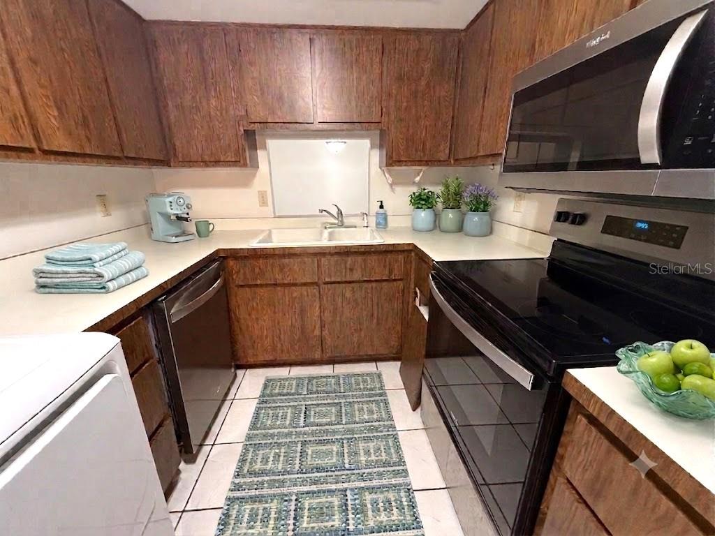 42 CLUB HOUSE DR #207 — photo 7