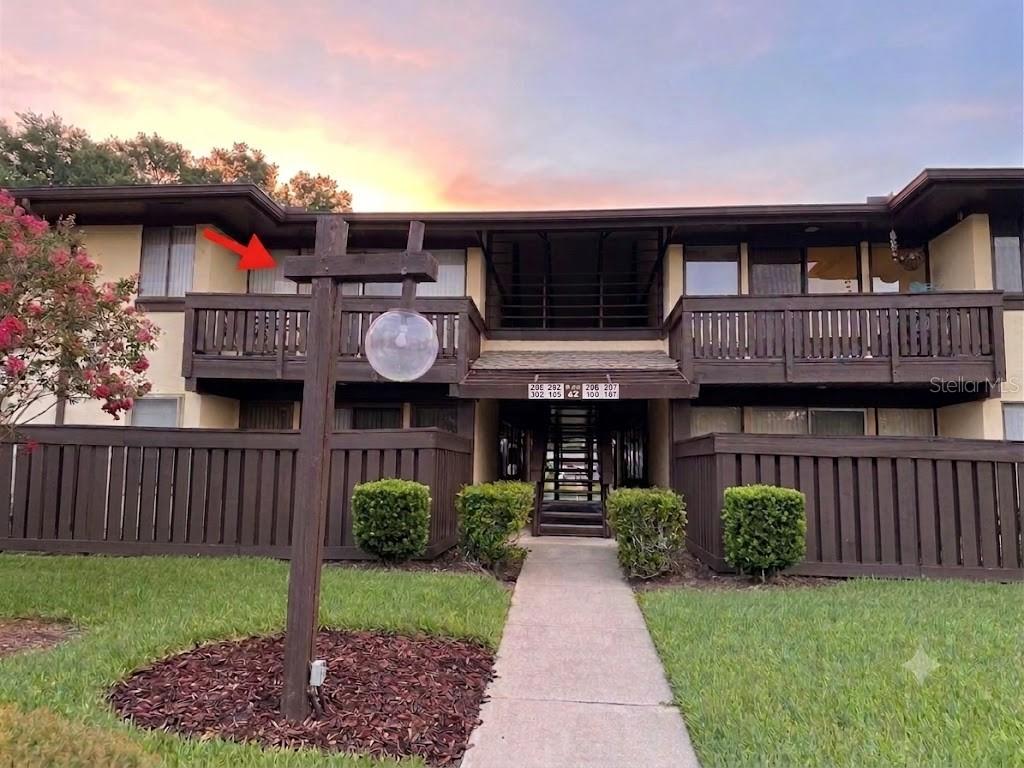 42 CLUB HOUSE DR #207