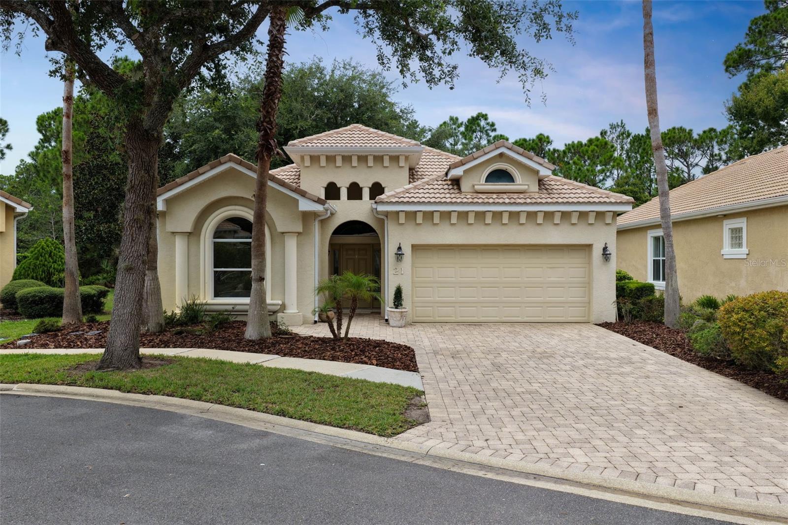 21 VILLAGE VIEW DR — photo 2