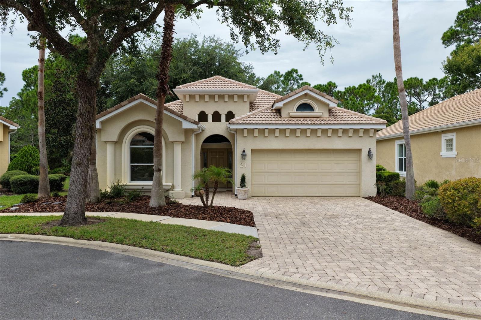 21 VILLAGE VIEW DR