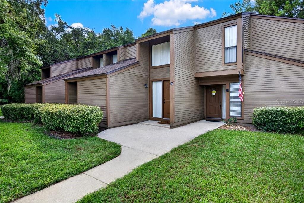 22 OXFORD LN #22