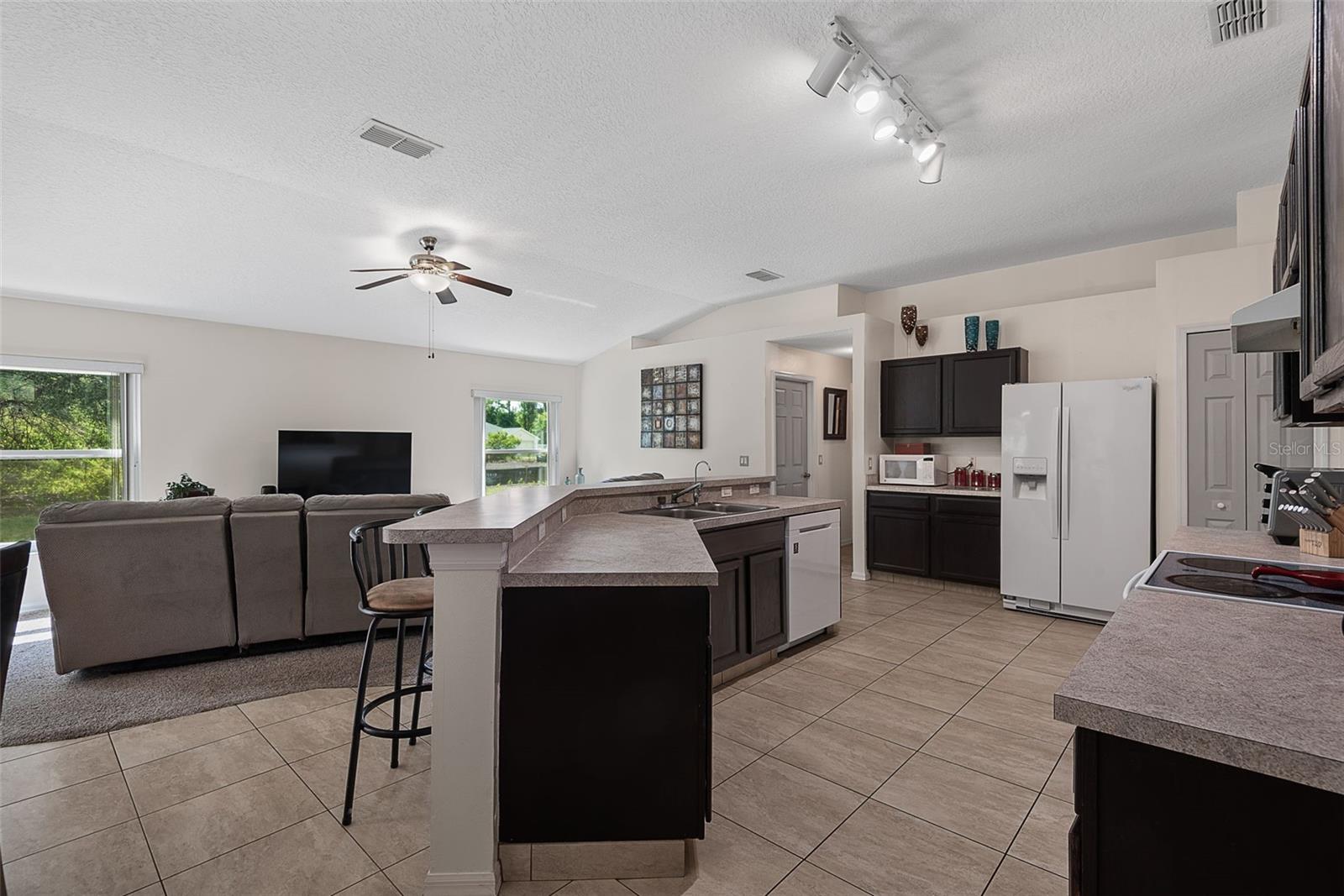 3 RUSSMAN LN — photo 11