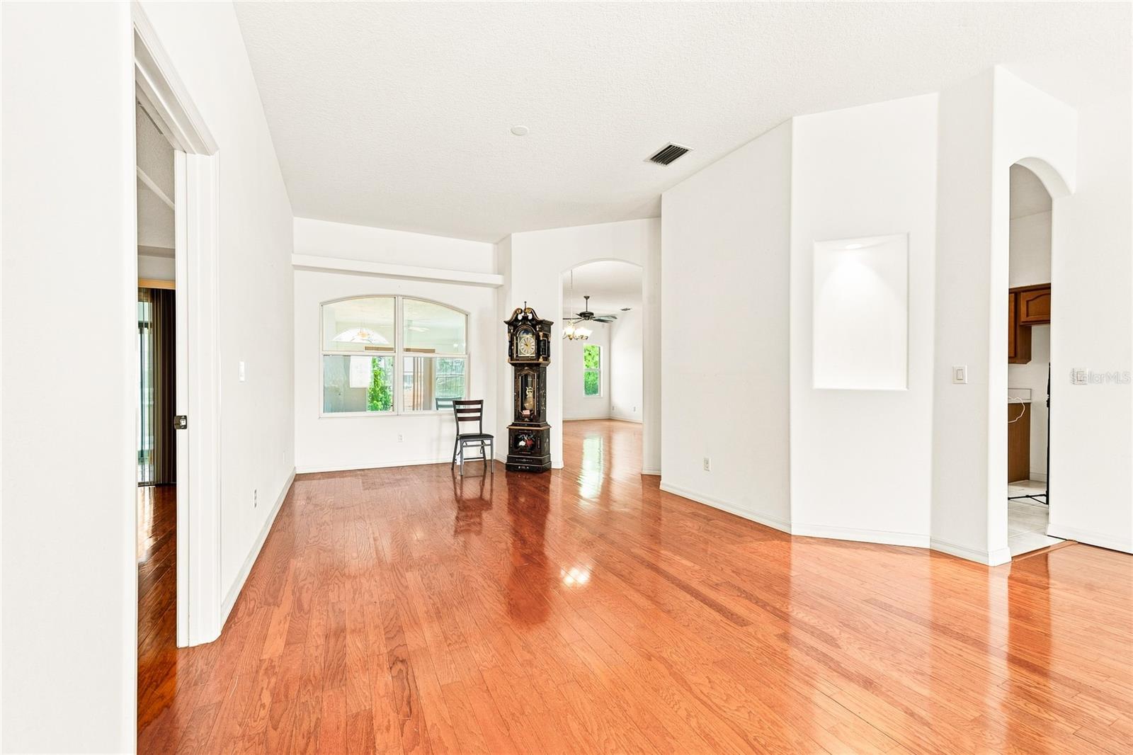 64 WHITTINGTON DR — photo 5