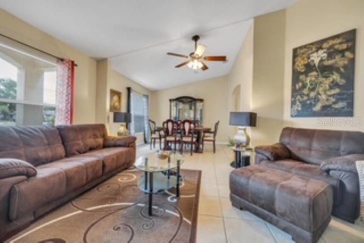 27 PATRIC DR — photo 3