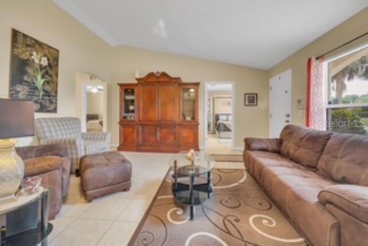 27 PATRIC DR — photo 4