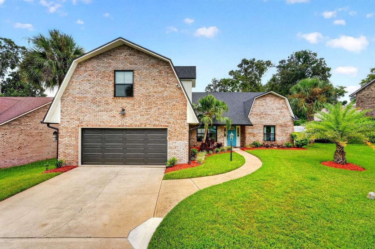 3 FOX HOLLOW DR