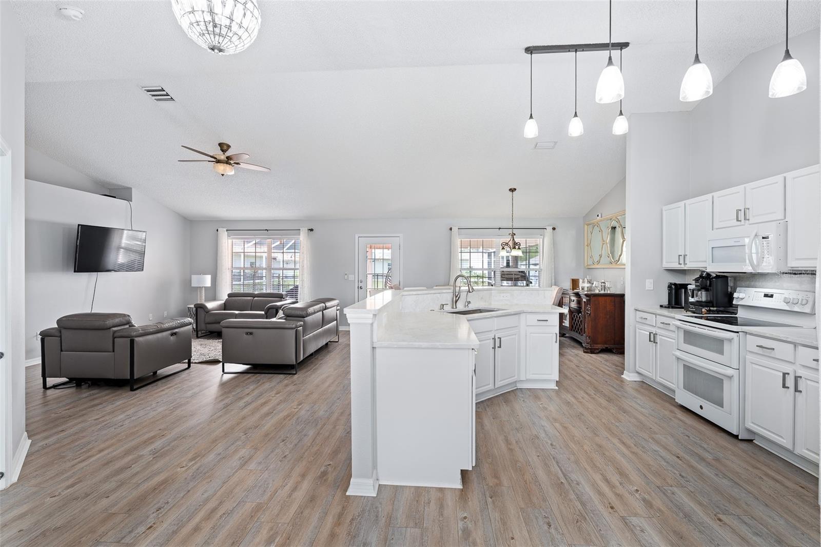 23 POWDER HILL LN — photo 3