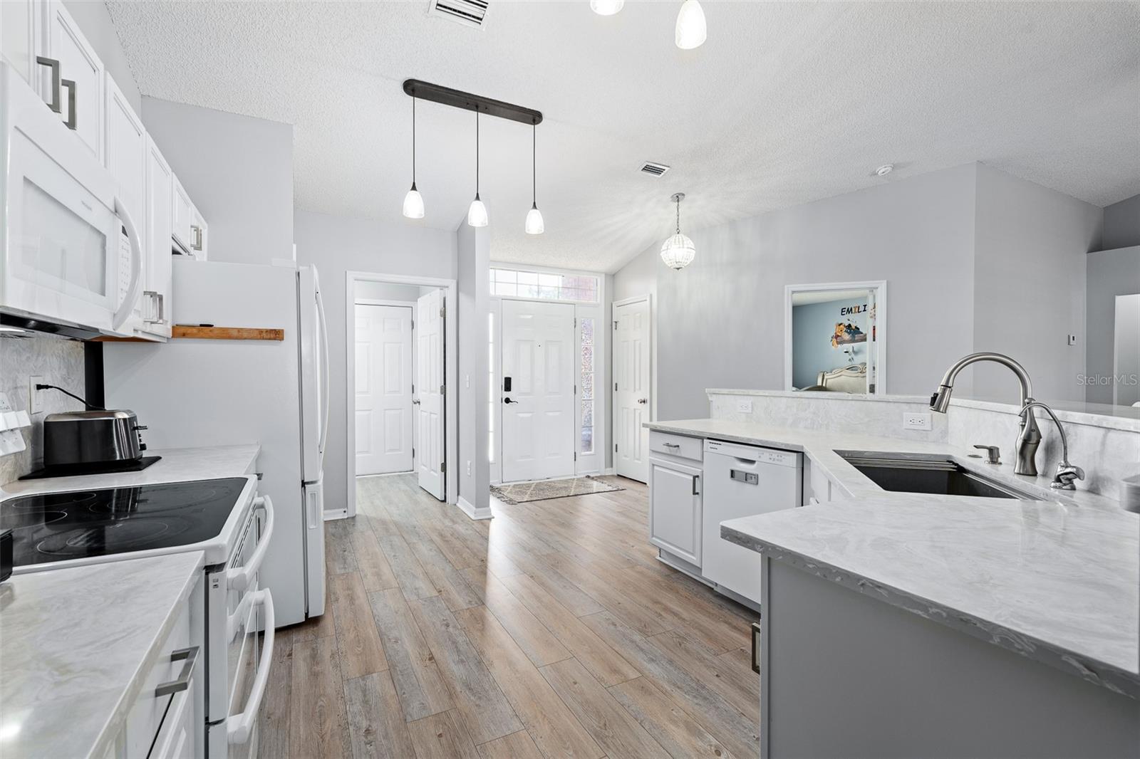 23 POWDER HILL LN — photo 8