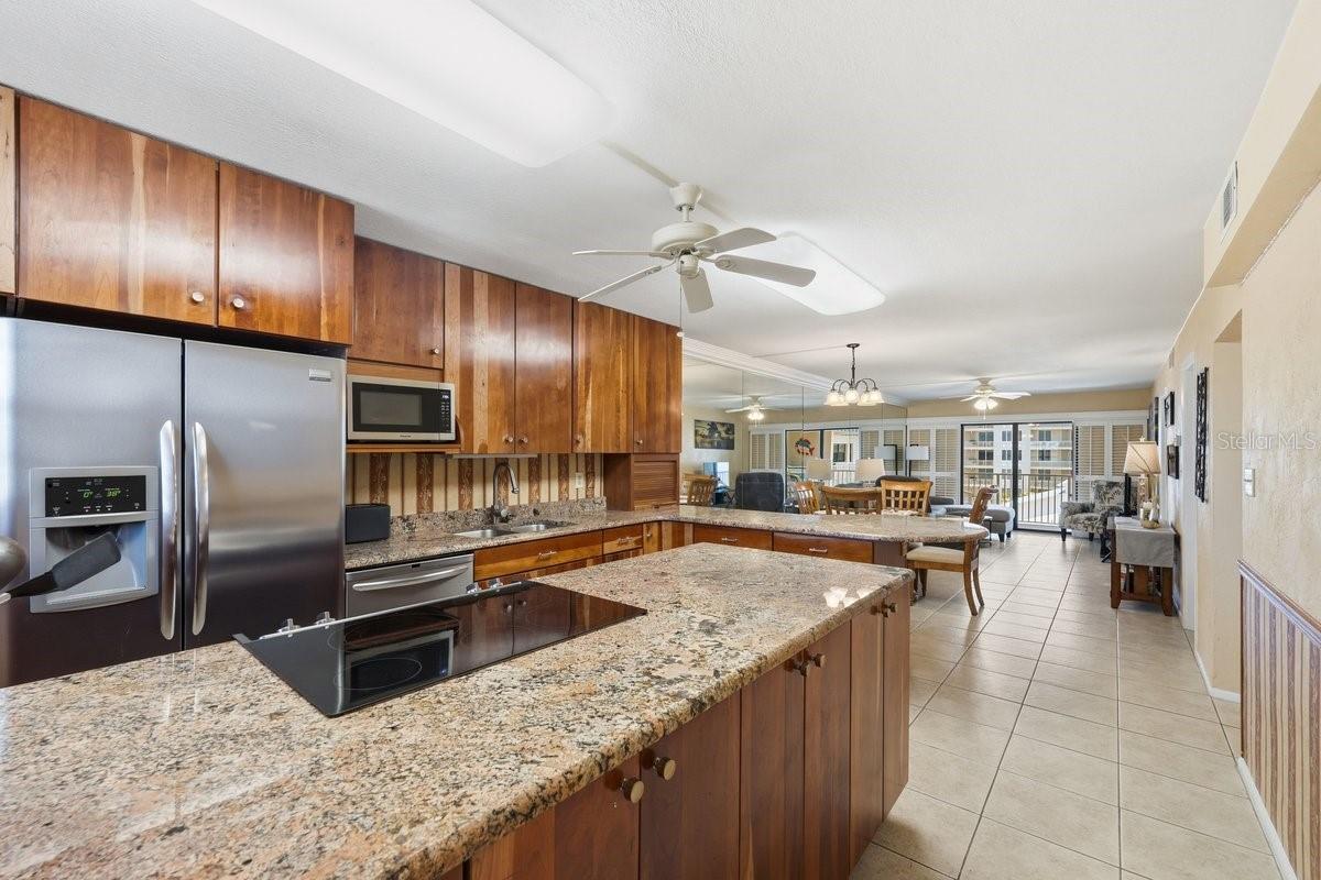 4201 S ATLANTIC AVE #503 — photo 4