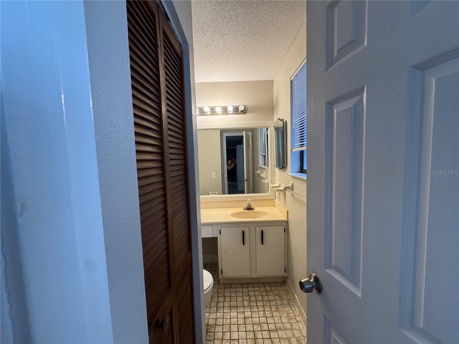 22 MID OAKS CIR #22 — photo 5