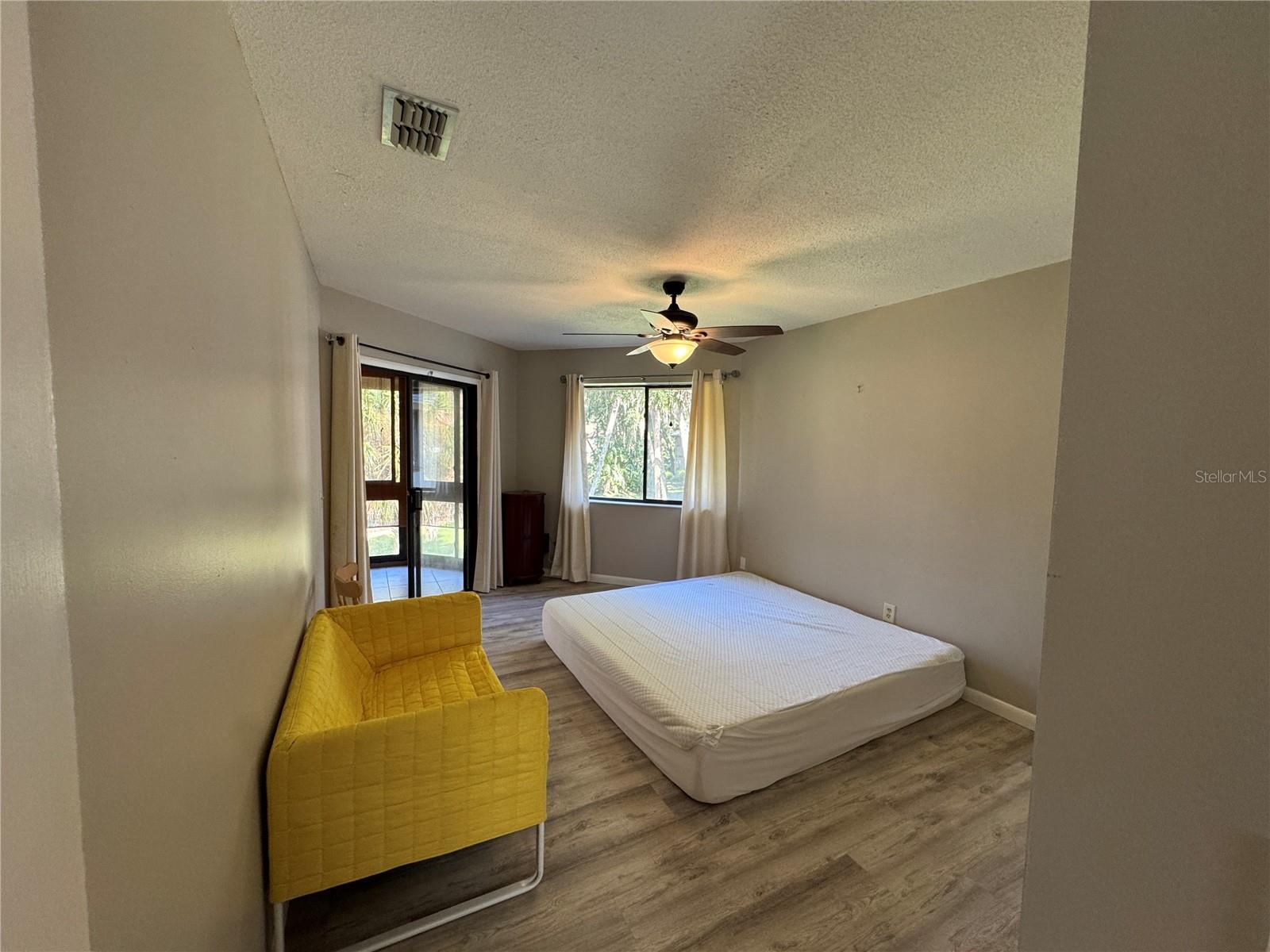 22 MID OAKS CIR #22 — photo 6