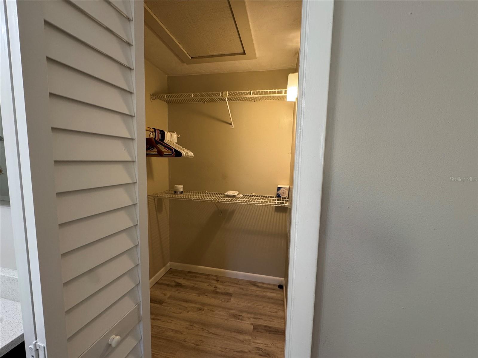 22 MID OAKS CIR #22 — photo 8