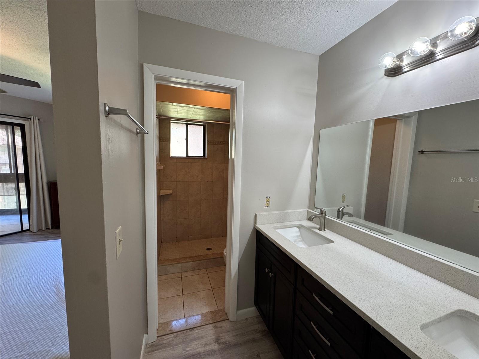 22 MID OAKS CIR #22 — photo 9