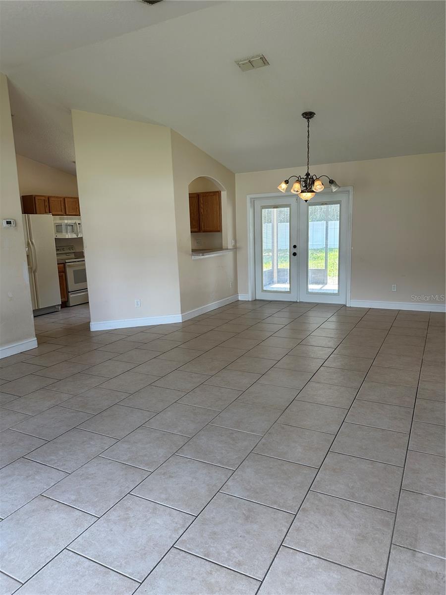 12 RIVERDALE LN — photo 9