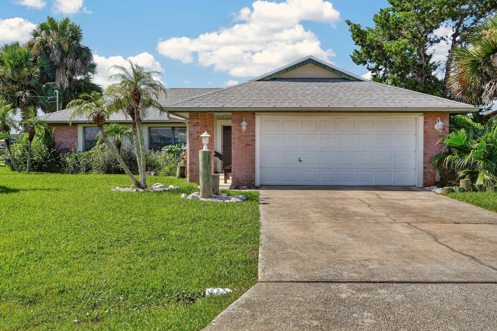 109 CORAL REEF CT N