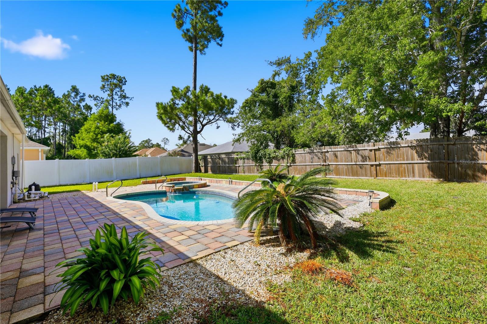 49 BOTANY LN — photo 3