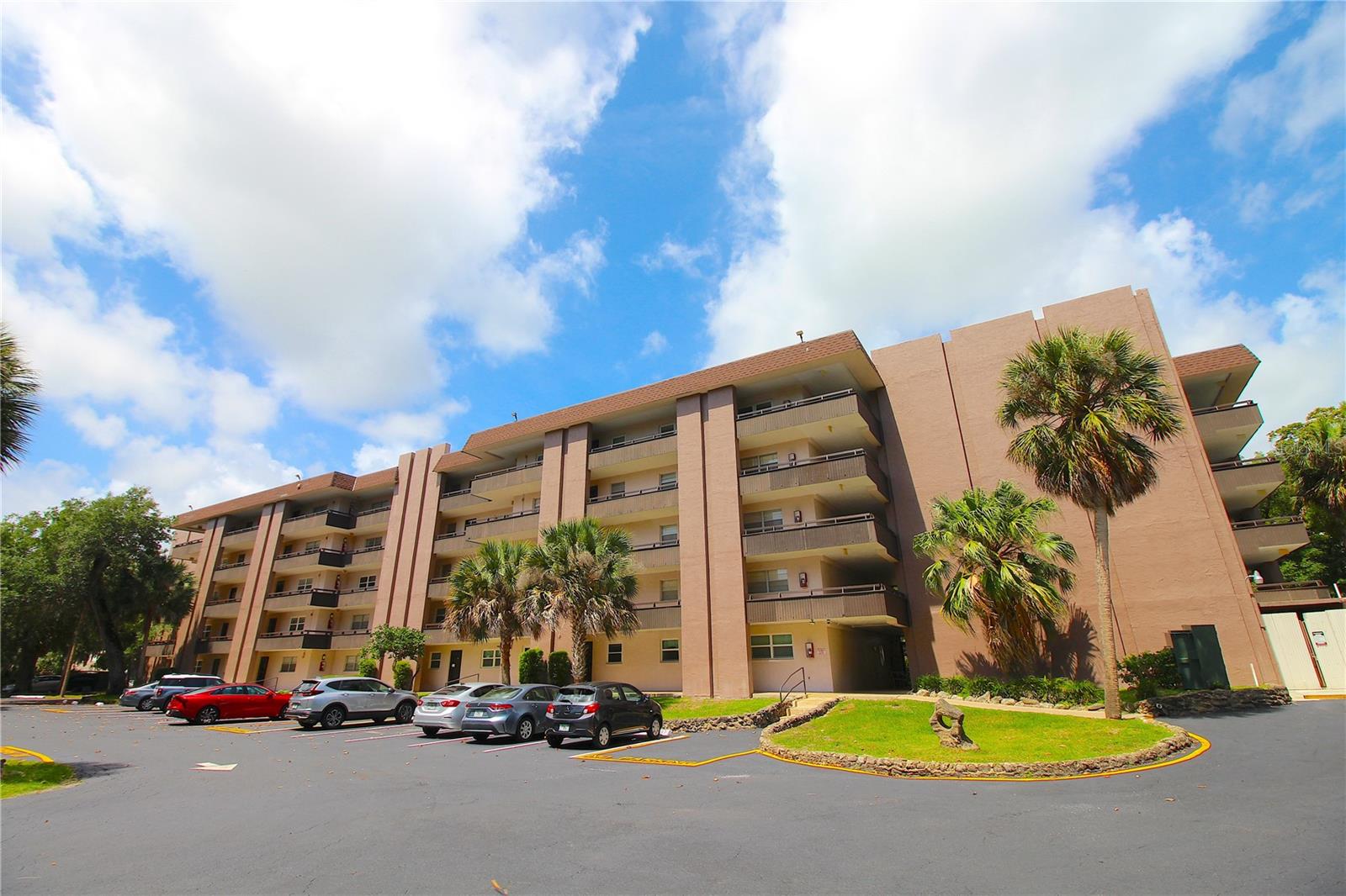 640 N NOVA RD #415 — photo 4