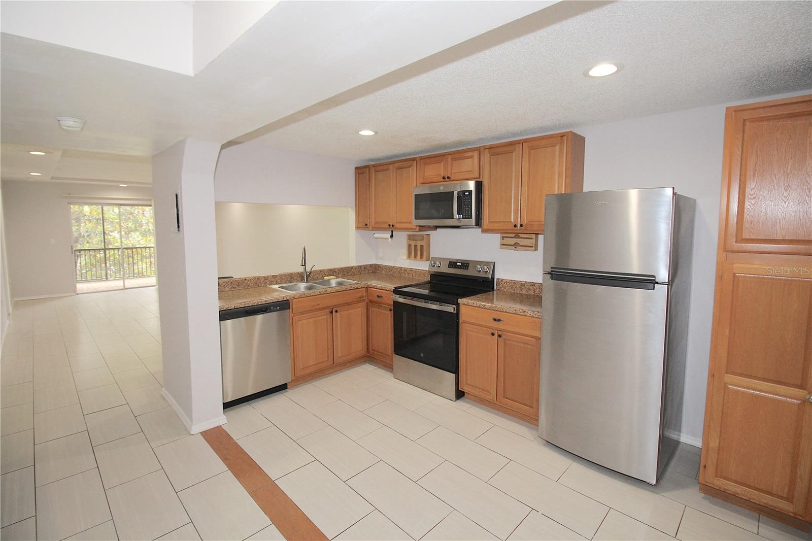 640 N NOVA RD #415 — photo 6
