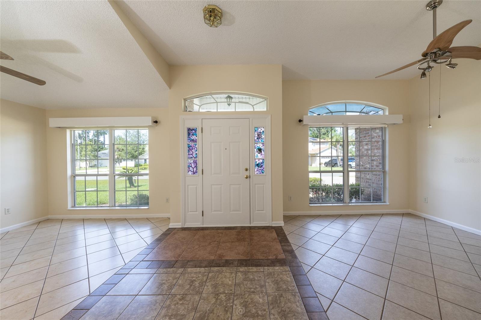 22 EMERSON DR — photo 3