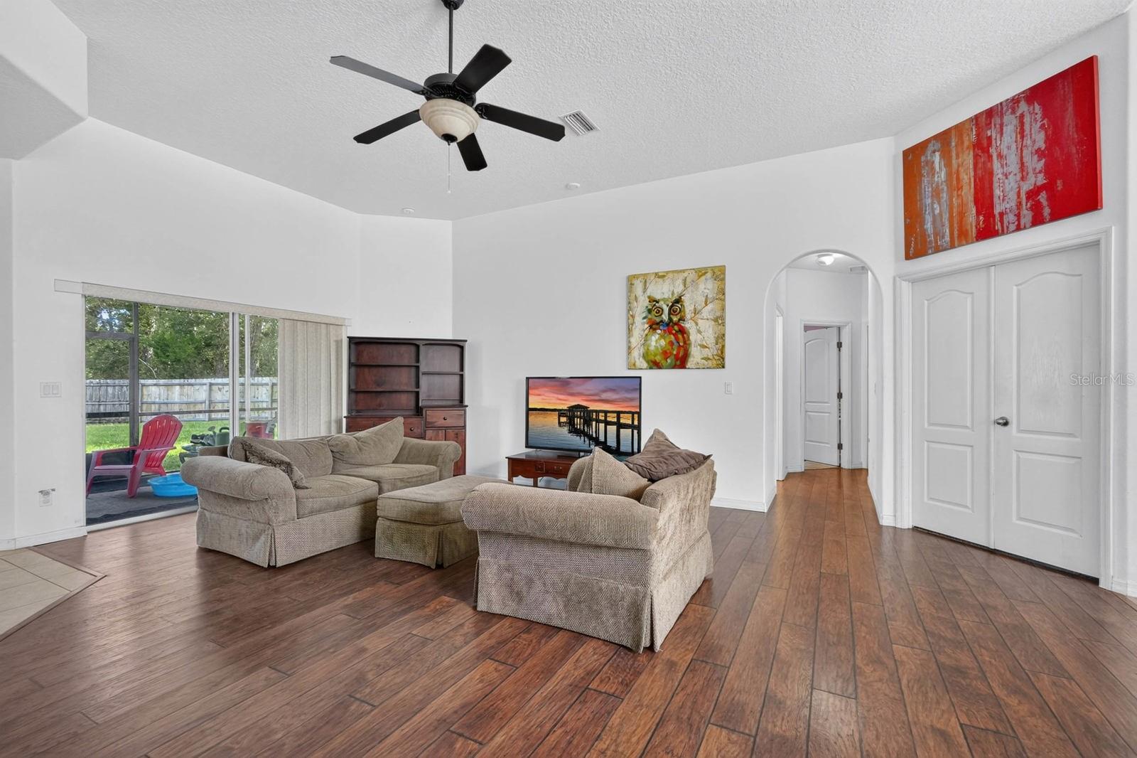 25 KATHRYN PL — photo 8