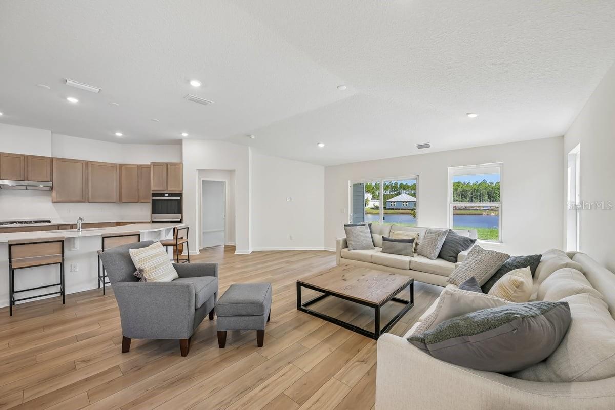 110 TEA OLIVE DR — photo 4