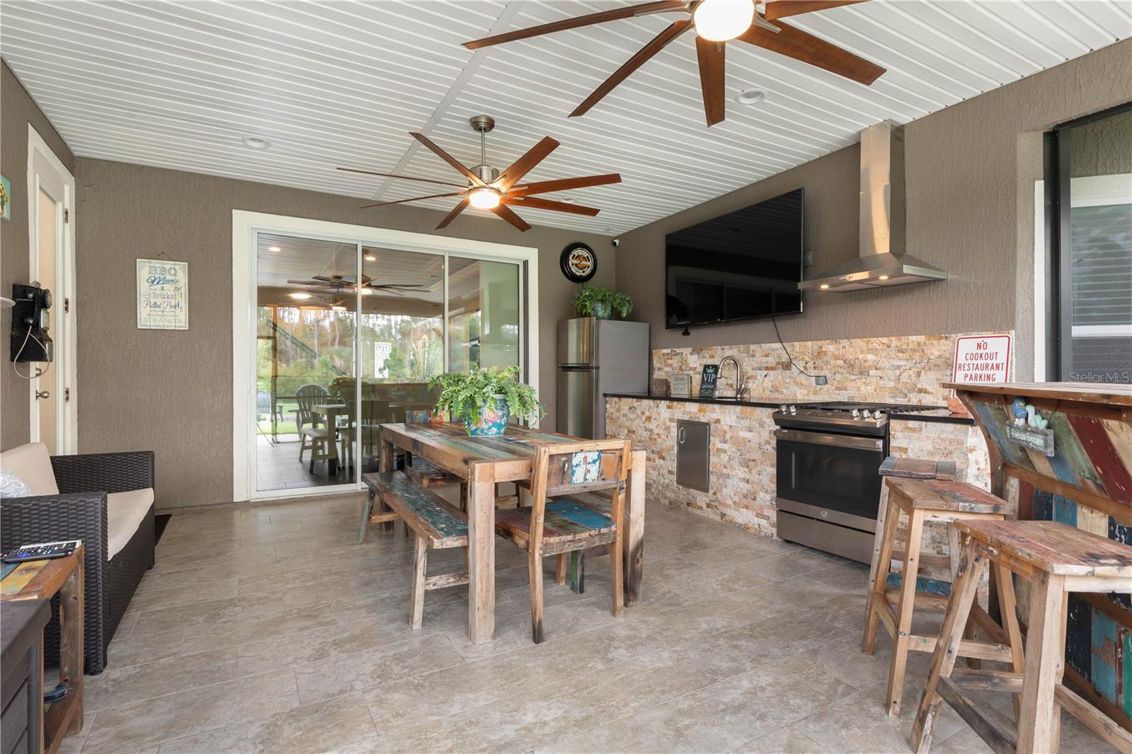148 S COOPERS HAWK WAY — photo 8