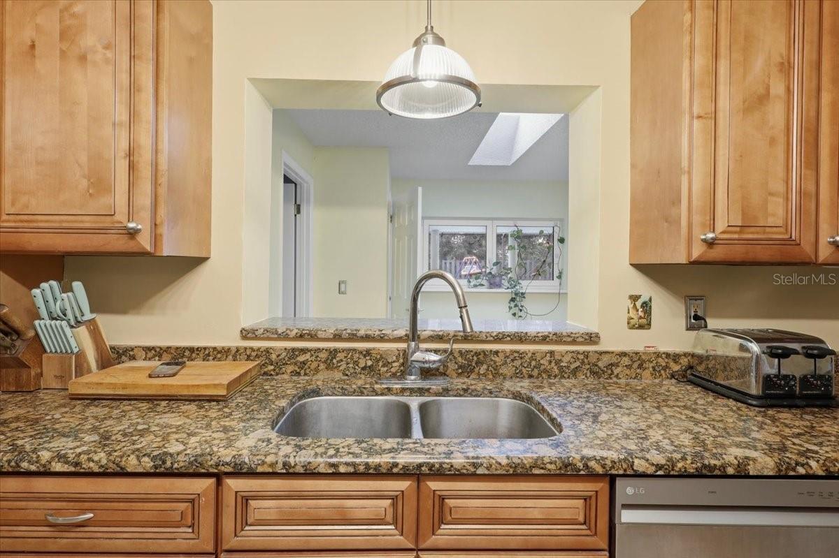 10 BLACKBURN PL — photo 9