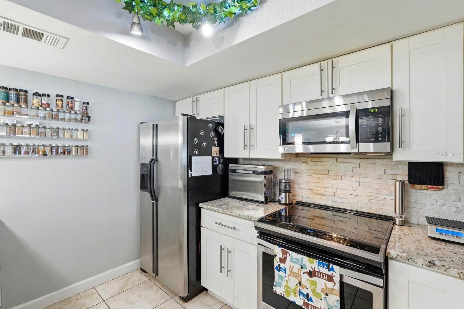 934 WILMINGTON DR — photo 12