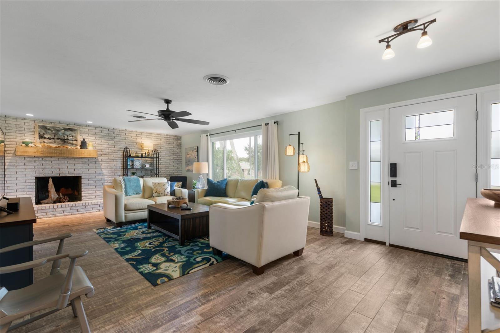 76 BANYAN DR — photo 7