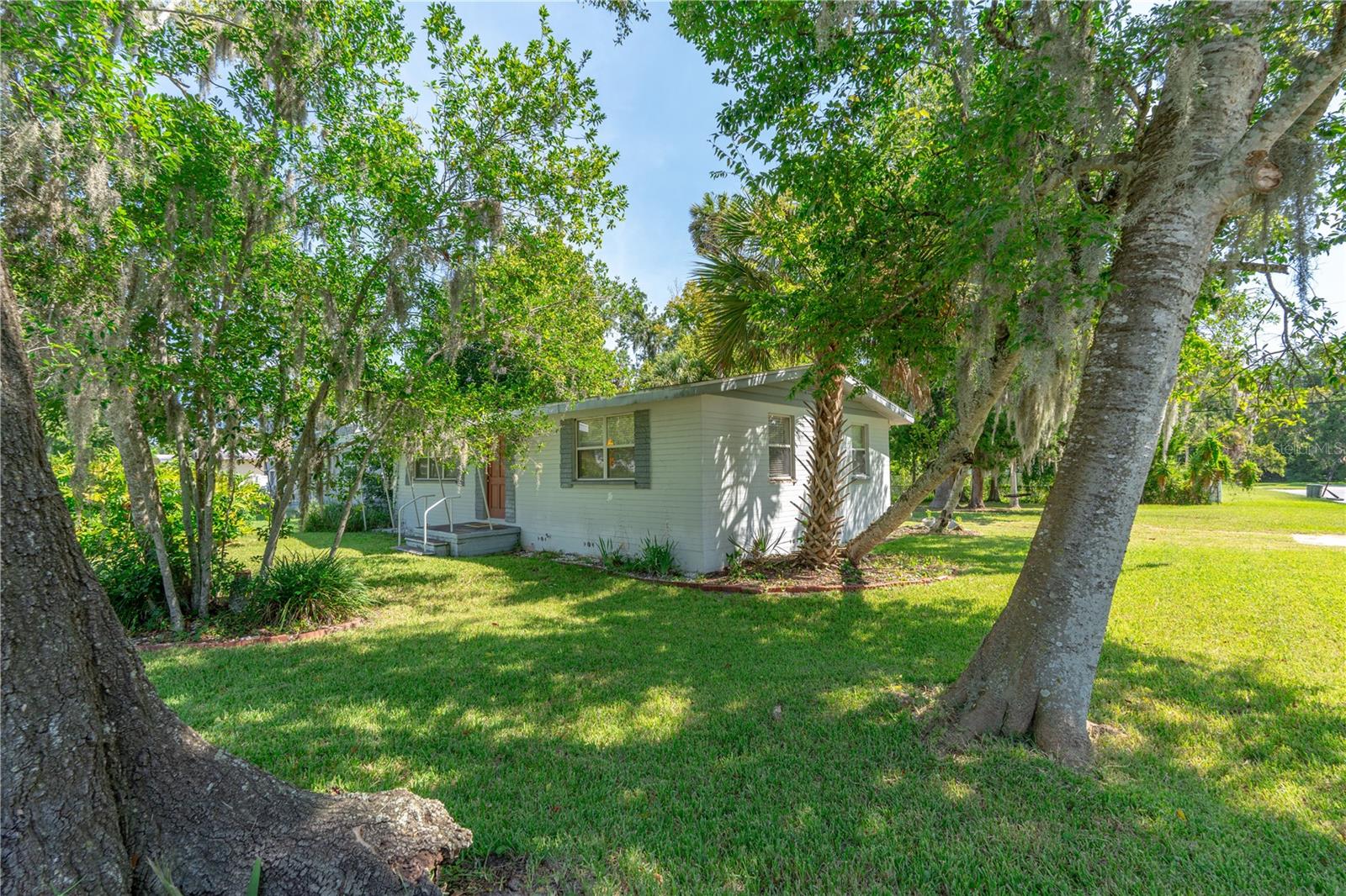 553 S LANVALE AVE — photo 3