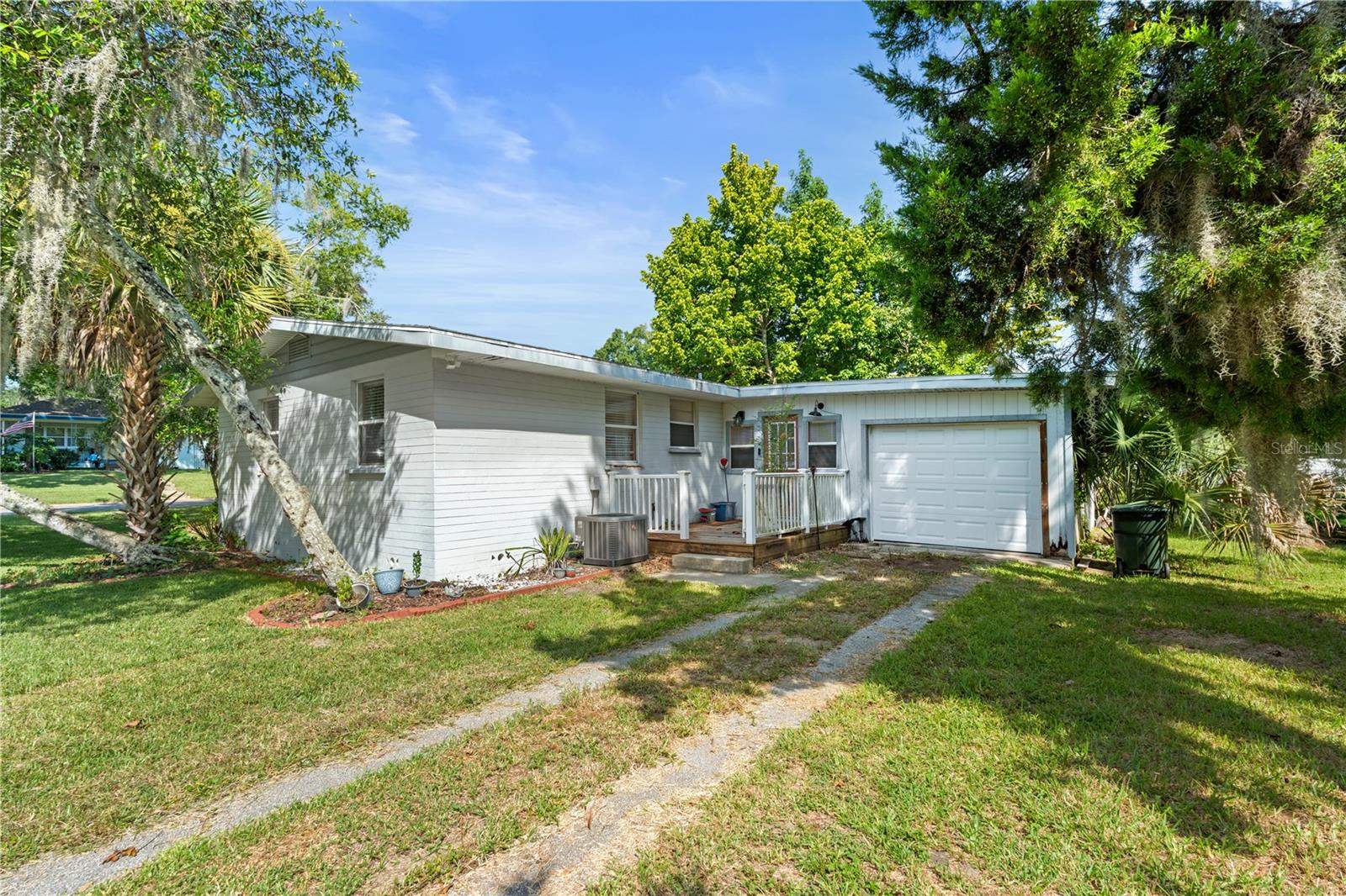 553 S LANVALE AVE — photo 4