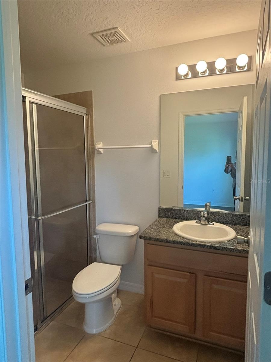 6 WOOD AMBER LN #B — photo 4