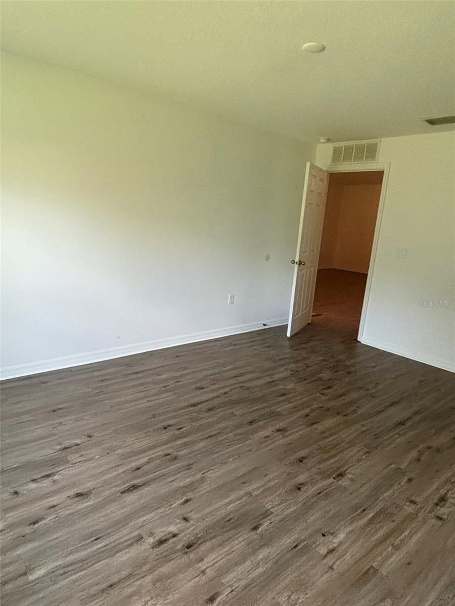 6 WOOD AMBER LN #B — photo 5