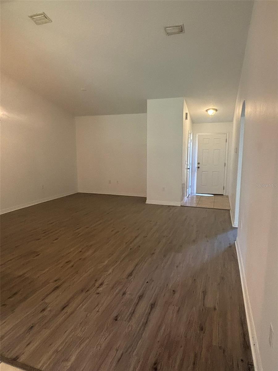 6 WOOD AMBER LN #B — photo 6